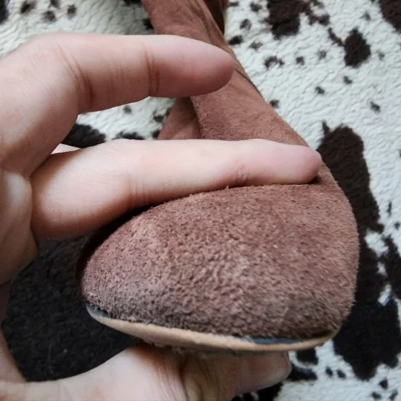 "VINCE CAMUTO" WOMEN'S GENUINE SUEDE HEELED BOOTS - BROWN - Picture 7 of 8